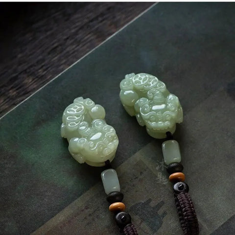 Porte-clés Pixiu en néphrite - Versions mâle (Yang) et femelle (Yin)