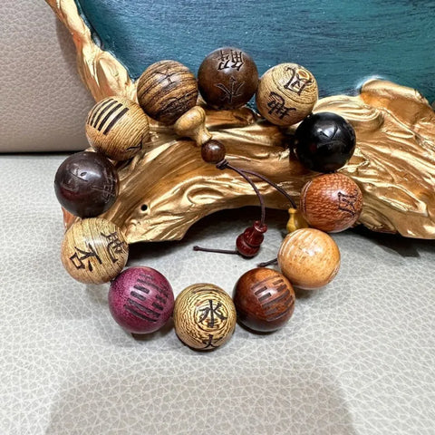 Bracelet taoïste en perles de bois de santal multi-gemmes à 64 hexagrammes