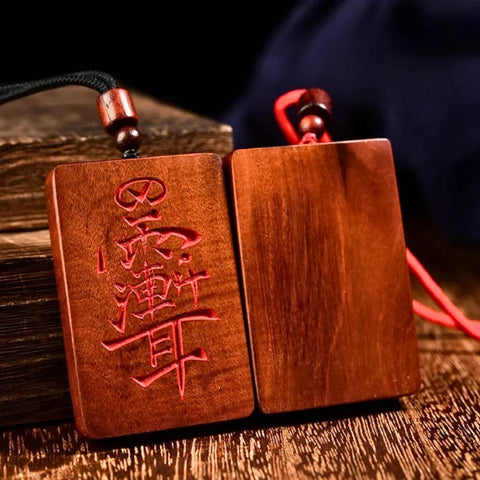 Taoistischer, vom Blitz getroffener Jujube-Holz-Ziwei-Hui mit zinnoberrotem Inlay-Anhänger