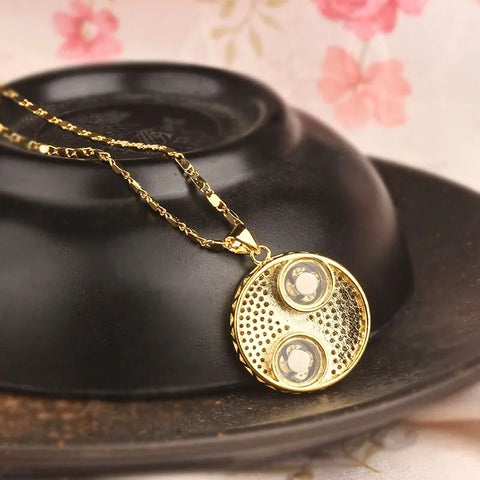 Collier Tai Chi Bagua taoïste avec incrustation de diamants - Attirer la richesse et la bonne fortune