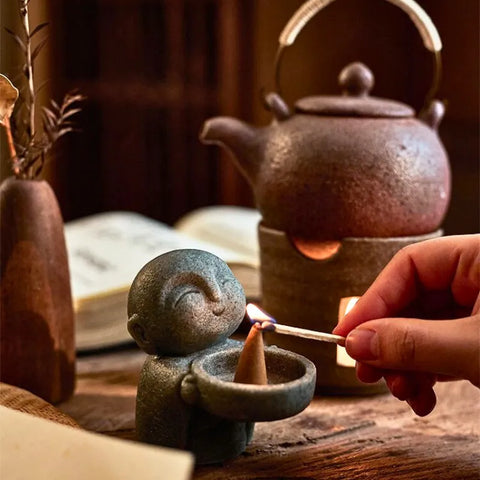 Bougeoir décoratif moine zen – Mini figurine pour la décoration intérieure